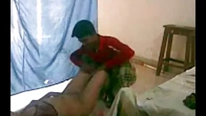 خورد دیک خود را سرازیر شدن آب دهان سکس برادر با خواهر به صورت