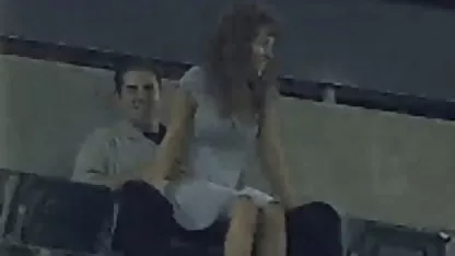 ویدئو زیبا از فیلم سکسی خواهر و برادر یک مرد بزرگ و سپس در ورزش بین