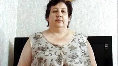 جوان و سکسی سکس خواهر نازک, زن سبزه با درج یک سیاه چاله