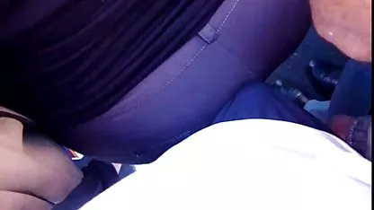 به نوازش کردن هر یک از دیگر, داستانسکس باخواهر ورزش شروع به